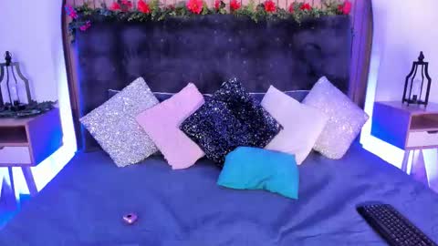 Karla Gonzaless online show from September 19, 2025, 9:43 am