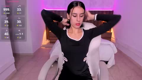 Snapshot of karlaa_james chatting on October 27, 2025, 10:52 am Karlaa  online show from October 27, 2025, 10:52 am