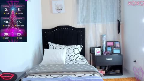 Karla Lane  online show from December 8, 2024, 4:35 am