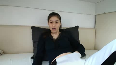 Crystyna online show from February 4, 2025, 6:57 am