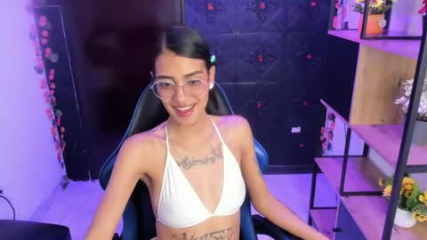 Snapshot of karlaslutskinny__ chatting on July 19, 2026, 6:00 pm karlaslutskinny__ online show from July 19, 2026, 6:00 pm