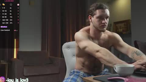 Karlos and Louis online show from October 30, 2025, 4:14 am