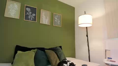 Karlye online show from September 10, 2025, 4:18 pm