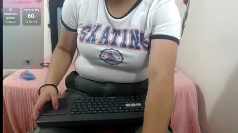 karlyxs online show from April 3, 2026, 11:52 am