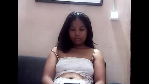 Karmellah online show from April 19, 2026, 3:28 am