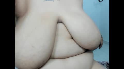  Karol  online show from November 14, 2025, 2:43 am