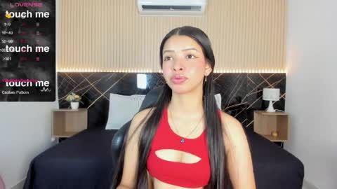 karol_cortes online show from April 6, 2026, 1:01 pm