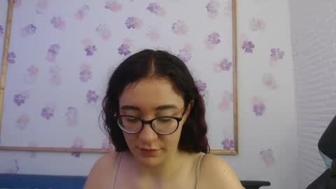 Snapshot of karol_prescot chatting on May 3, 2026, 1:28 pm Karol online show from May 3, 2026, 1:28 pm