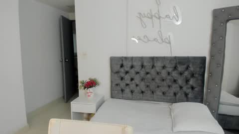 karolain_hernandez online show from March 20, 2026, 3:55 am