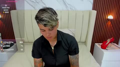 Snapshot of karolandluna chatting on February 7, 2025, 7:40 am Karol and Luna online show from February 7, 2025, 7:40 am