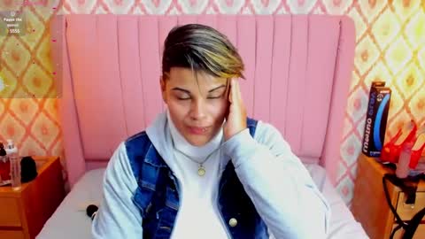 Snapshot of karolandluna chatting on March 3, 2025, 6:15 am Karol and Luna online show from March 3, 2025, 6:15 am