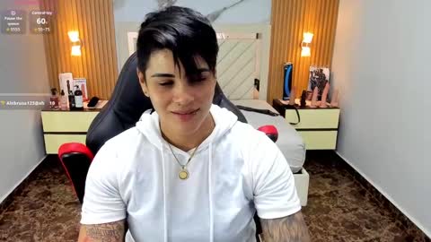 Snapshot of karolandluna chatting on September 8, 2025, 7:57 pm Karol and Luna online show from September 8, 2025, 7:57 pm