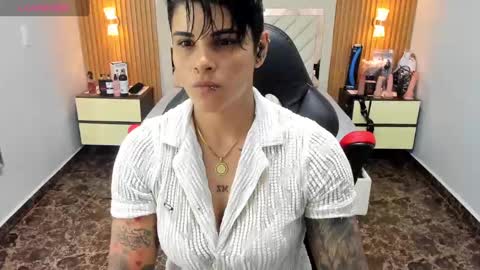 Snapshot of karolandluna chatting on September 18, 2025, 2:35 am Karol and Luna online show from September 18, 2025, 2:35 am