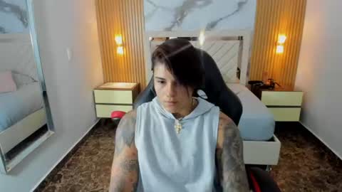 Snapshot of karolandluna chatting on July 22, 2026, 7:05 pm Karol and Luna online show from July 22, 2026, 7:05 pm