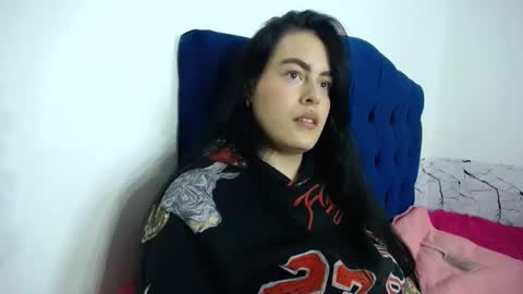 Snapshot of karolay_su chatting on April 26, 2026, 11:46 pm ARIANNA online show from April 26, 2026, 11:46 pm