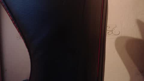 Karol  online show from November 15, 2025, 10:37 pm