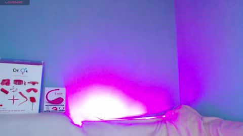 Kira online show from December 8, 2024, 6:22 am