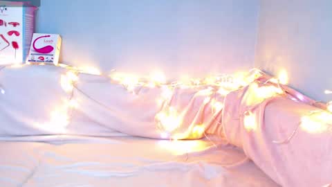 Kira online show from February 22, 2025, 3:12 am