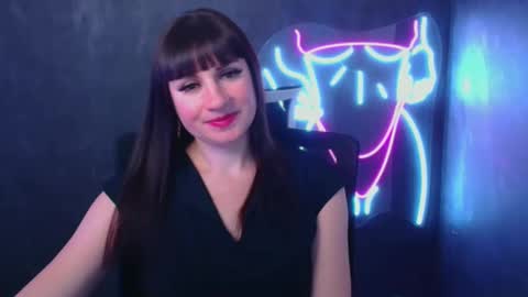 Caroline online show from December 3, 2024, 9:44 am