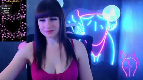 Caroline online show from March 10, 2025, 6:27 am