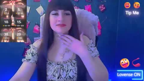 Caroline online show from April 22, 2026, 6:27 am