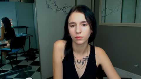 Karolina online show from December 1, 2024, 4:29 pm