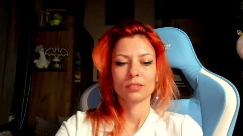 karoline121 online show from April 16, 2026, 9:50 pm