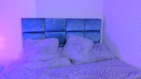 Karoline  online show from December 23, 2024, 9:18 pm