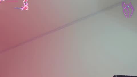 Snapshot of karoline_marin chatting on February 14, 2025, 9:43 pm Karoline online show from February 14, 2025, 9:43 pm