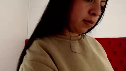 Isa online show from February 14, 2025, 8:59 pm