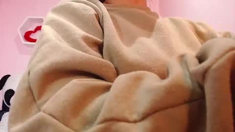 Isa online show from February 26, 2025, 4:25 am