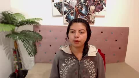 Isa online show from March 11, 2025, 10:18 am