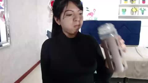 Isa online show from October 8, 2025, 7:06 am