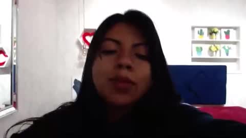 Isa online show from November 9, 2025, 3:49 am