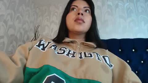 Snapshot of karolineburnx chatting on May 18, 2026, 3:13 am Isa online show from May 18, 2026, 3:13 am