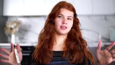 Snapshot of karolinerush chatting on November 24, 2025, 11:21 am lina online show from November 24, 2025, 11:21 am