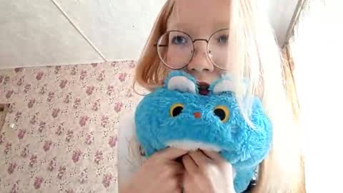 Sara online show from March 3, 2026, 7:03 am