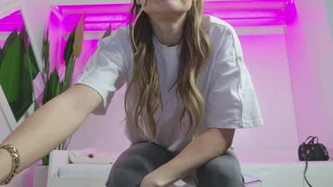 Kasey online show from April 5, 2026, 5:37 am