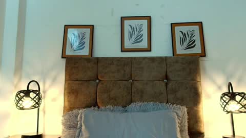 Snapshot of kat_paradisse chatting on June 4, 2026, 12:00 pm kat paradisse online show from June 4, 2026, 12:00 pm