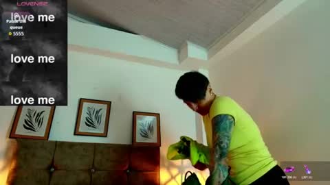 Snapshot of kat_paradisse chatting on June 11, 2026, 11:41 am kat paradisse online show from June 11, 2026, 11:41 am