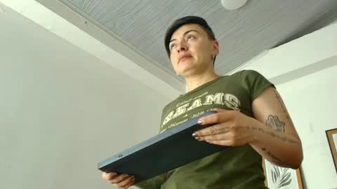 Snapshot of kat_paradisse chatting on July 7, 2026, 11:36 am kat paradisse online show from July 7, 2026, 11:36 am