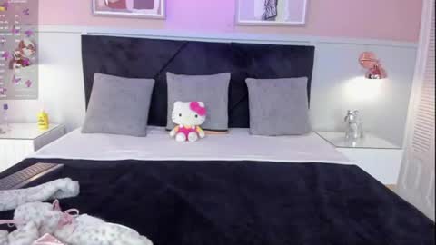 Snapshot of kata_petite chatting on July 10, 2026, 7:16 pm KATA online show from July 10, 2026, 7:16 pm