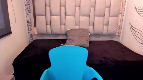 K A T A  H O O T online show from November 27, 2025, 8:55 pm