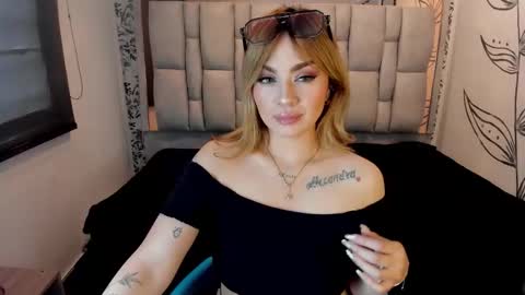 K A T A  H O O T online show from December 19, 2025, 8:16 pm