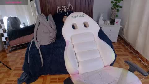 kate online show from October 14, 2025, 4:30 pm