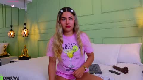 Snapshot of kataliina_18 chatting on May 2, 2026, 11:48 am Kat online show from May 2, 2026, 11:48 am