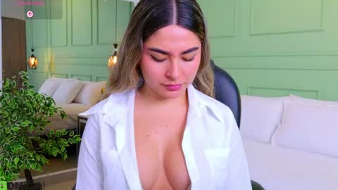 Snapshot of kataliina_18 chatting on May 8, 2026, 11:48 am Kat online show from May 8, 2026, 11:48 am