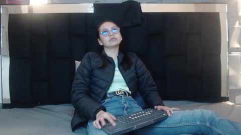 Katalina online show from February 5, 2026, 2:33 pm