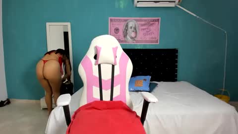 katalina_hot45 online show from February 14, 2025, 5:46 pm