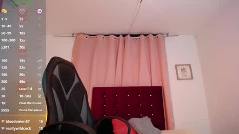 Snapshot of katalina_miles chatting on January 10, 2025, 12:15 pm Katalina Miles online show from January 10, 2025, 12:15 pm